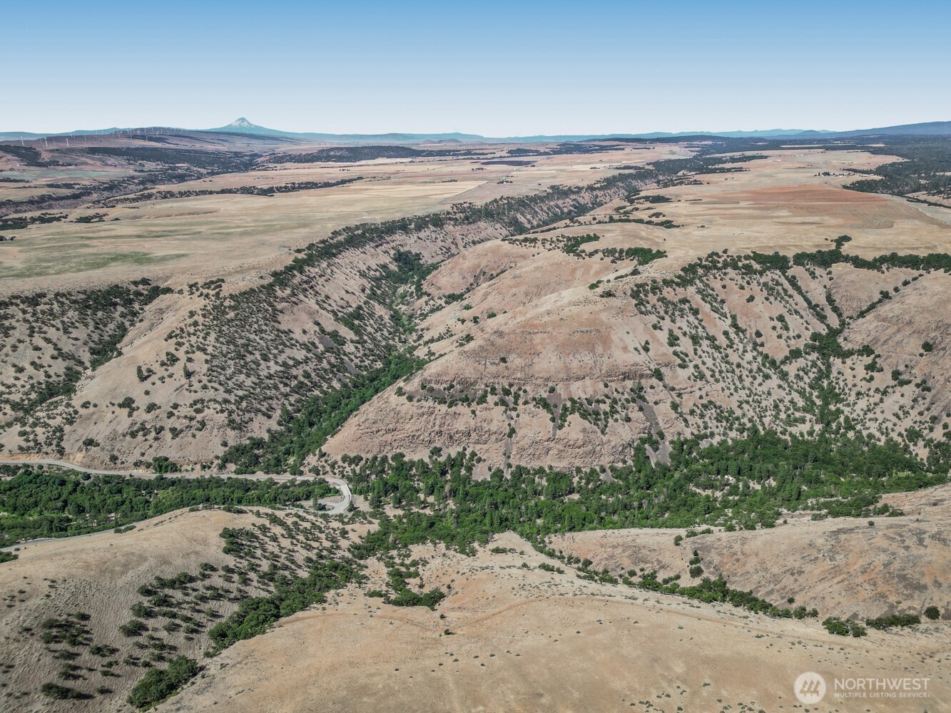 0 4181100000700th Goldendale, WA 98620 - Photo 20 of 27 a view of an ocean beach