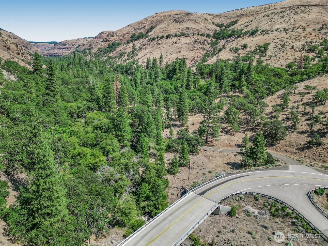 0 4181100000700th Goldendale, WA 98620 - Photo 9 of 27 an aerial view of a house with a yard