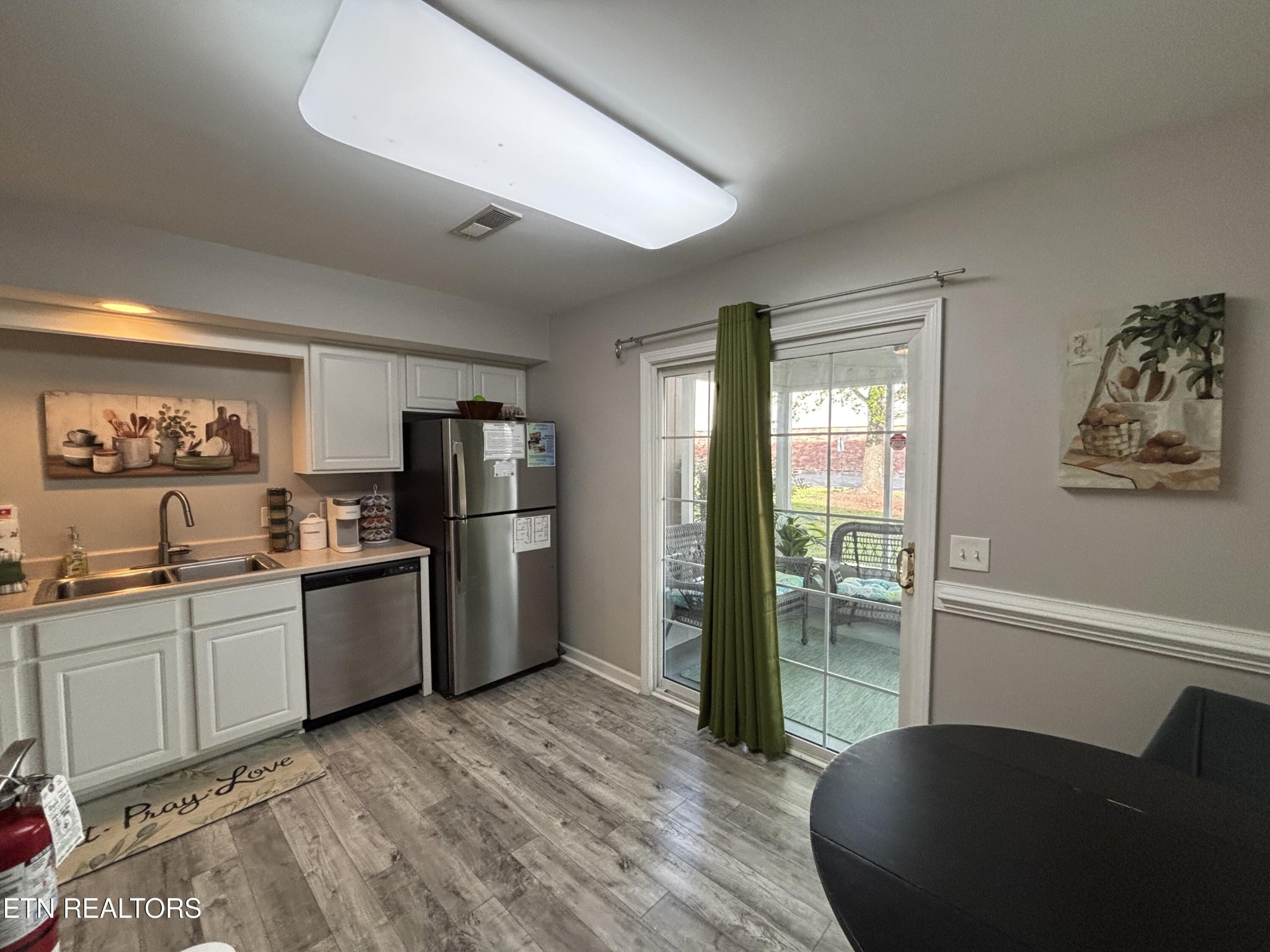 537 Orch Vly Way Pigeon Forge, TN 37862 - Photo 11 of 28