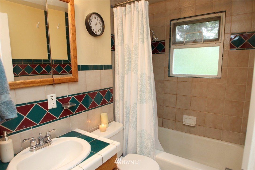710 North 97th Street Seattle, WA 98103 - Photo 8 of 11