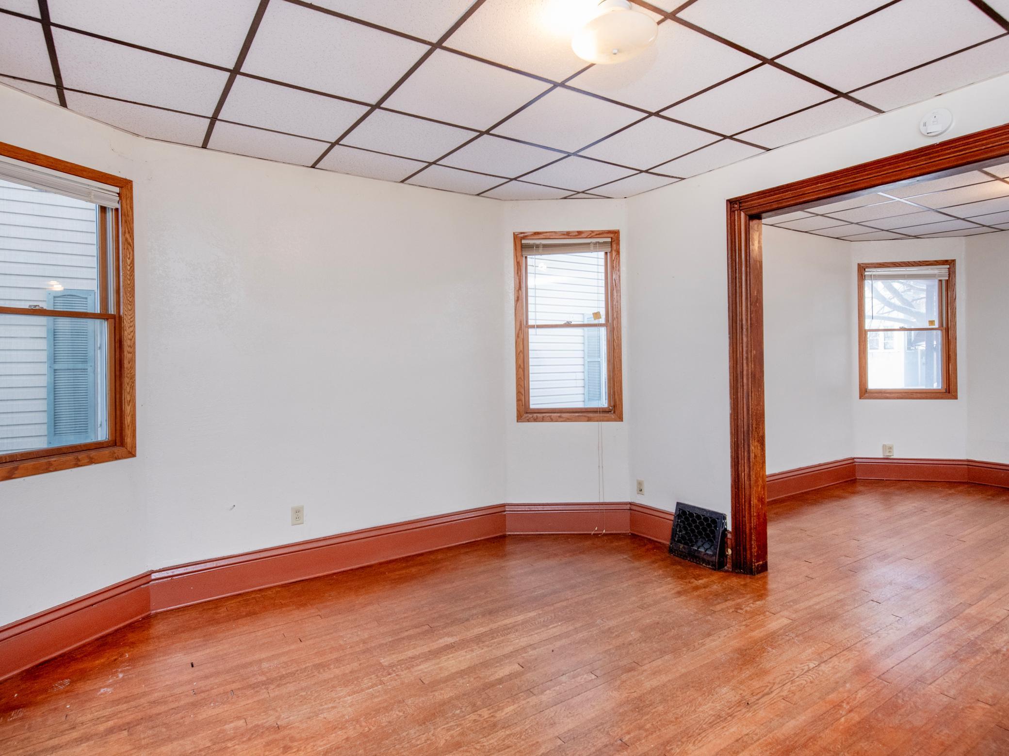 446-448 Virginia Street St. Paul, MN 55103 - Photo 4 of 19