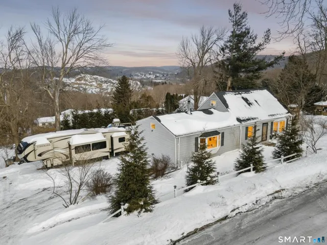 $339,000 | 156 Back Rimmon Road, Beacon Falls, CT 06403