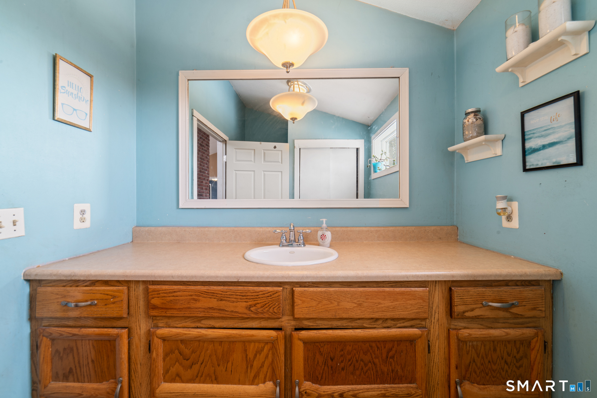 156 Back Rimmon Road Beacon Falls, CT 06403 - Photo 12 of 40