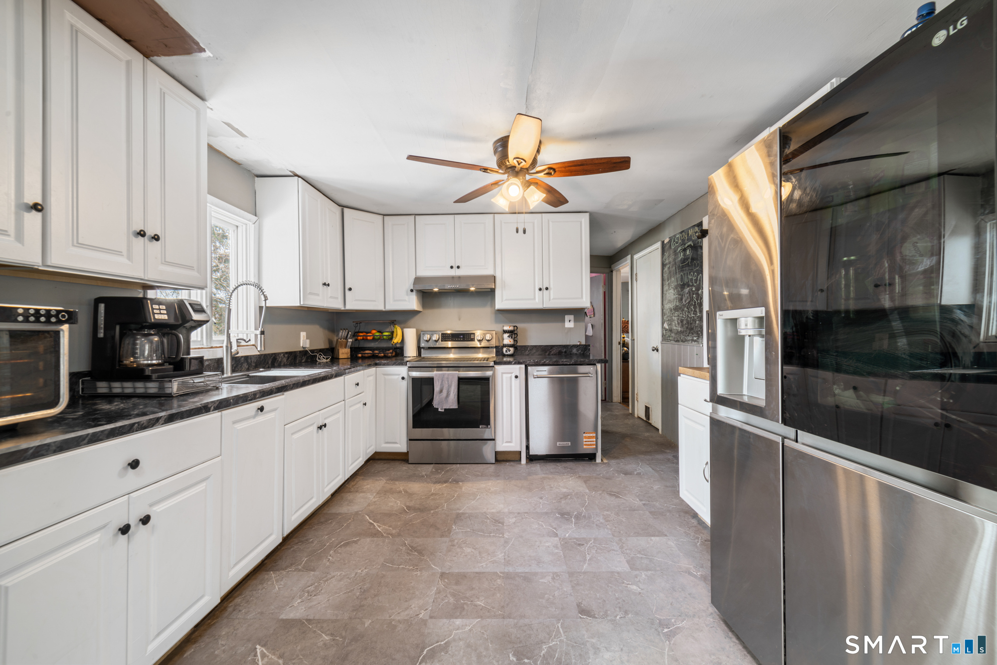 156 Back Rimmon Road Beacon Falls, CT 06403 - Photo 19 of 40