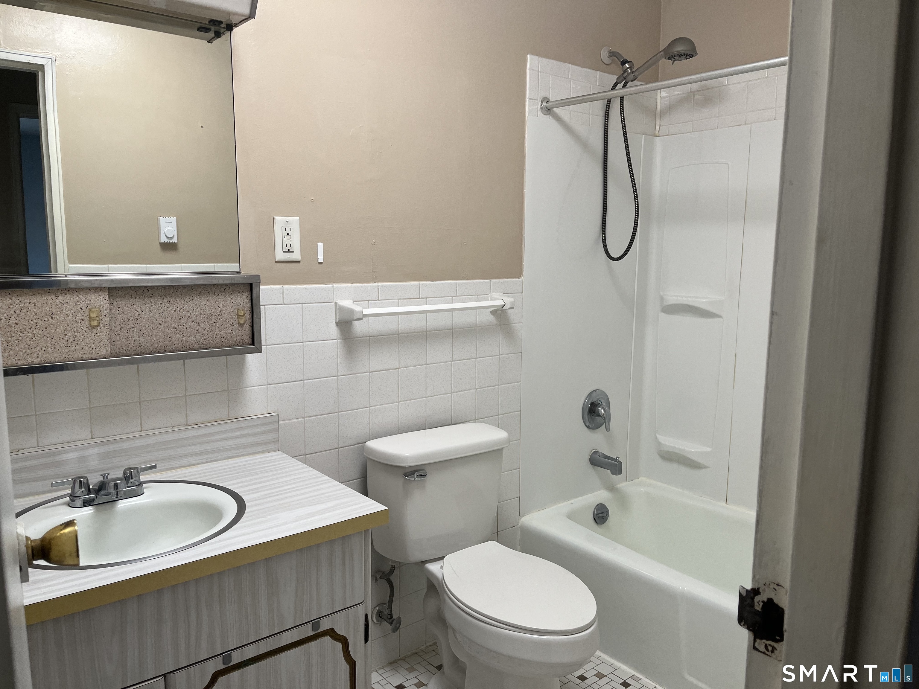 105 Horse Pond Road, Unit F Salem, CT 06420 - Photo 9 of 10