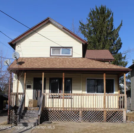 $1,200 | 2017 Rigg Street, Unit 1, Dunmore, PA 18512
