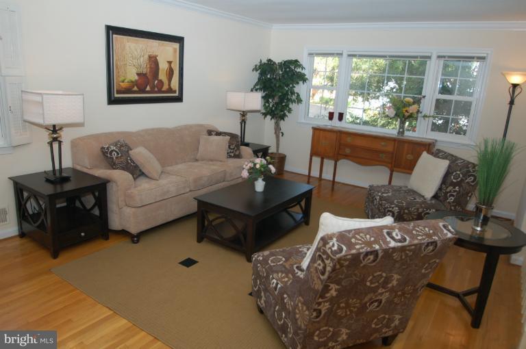 6108 Lorcom Court Springfield, VA 22152 - Photo 15 of 30 Dining Room