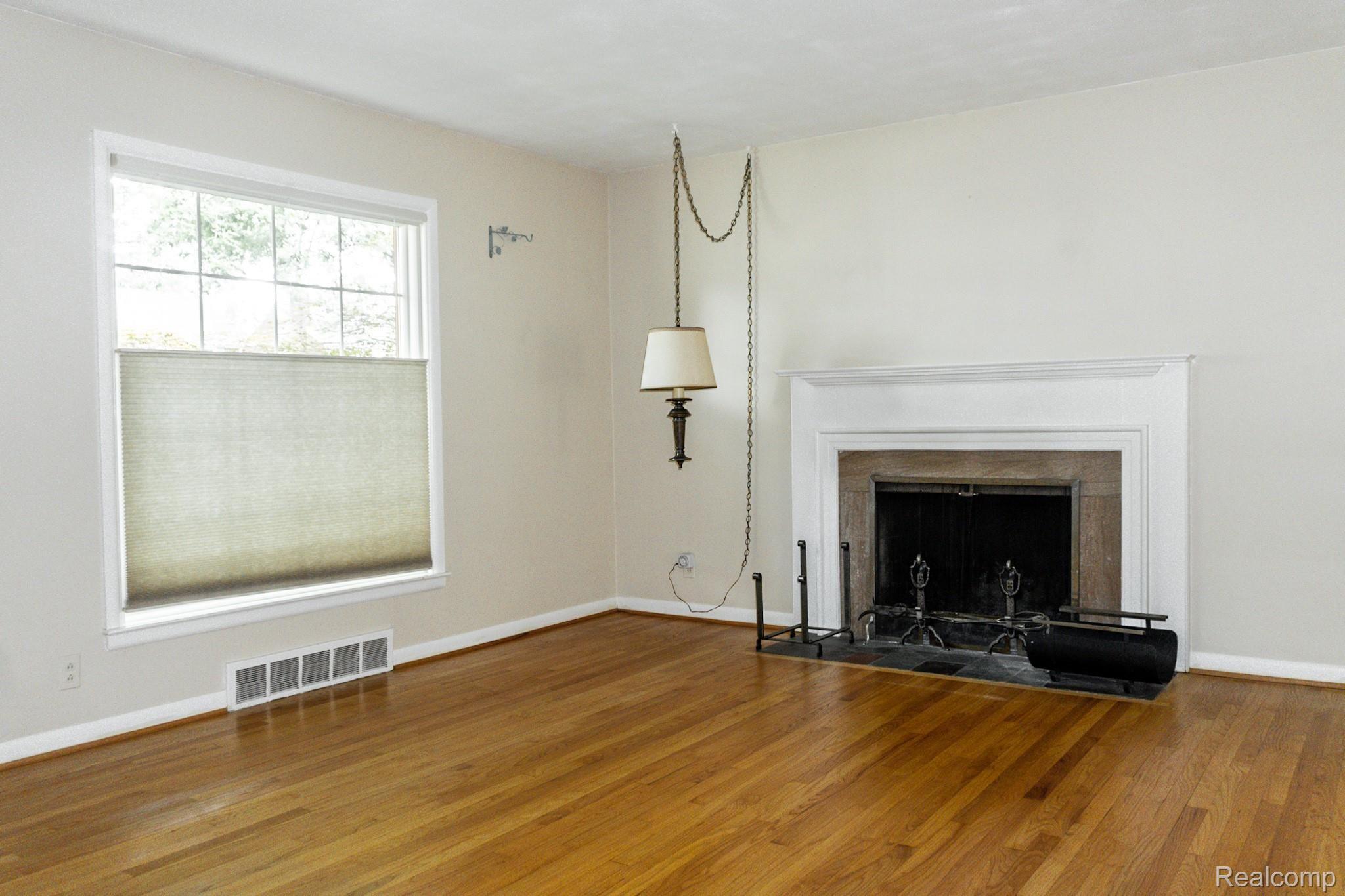 14340 Stahelin Road Detroit, MI 48223 - Photo 13 of 27 _PDD2383.jpg