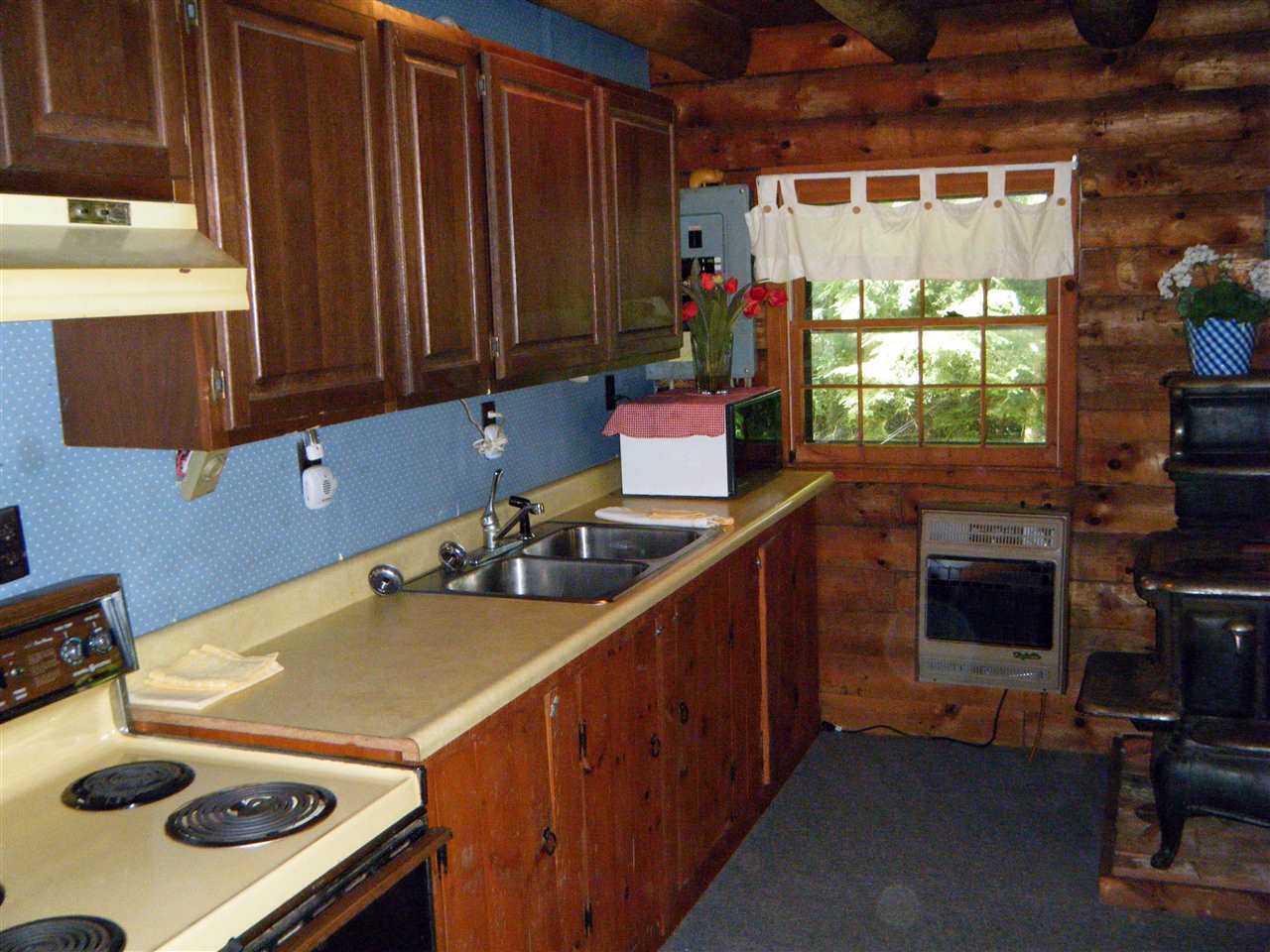85 Daniels Hill Road Newfane, VT 05351 - Photo 7 of 22