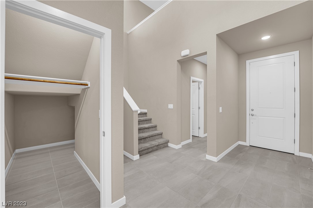537 Monarch Ridge Court North Las Vegas, NV 89084 - Photo 14 of 38