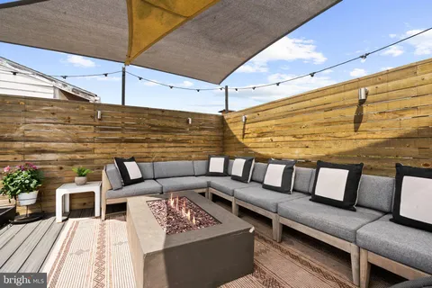 $829,000 | 1126 5th Street Northwest, Unit 4, Washington, DC 20001