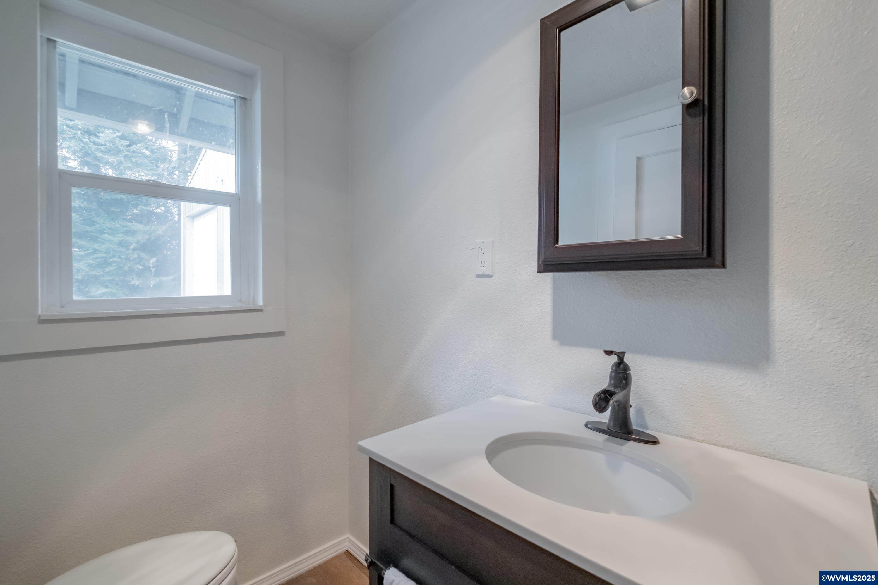 34821 Ede Road Lebanon, OR 97355 - Photo 45 of 50 Gallery Image 45