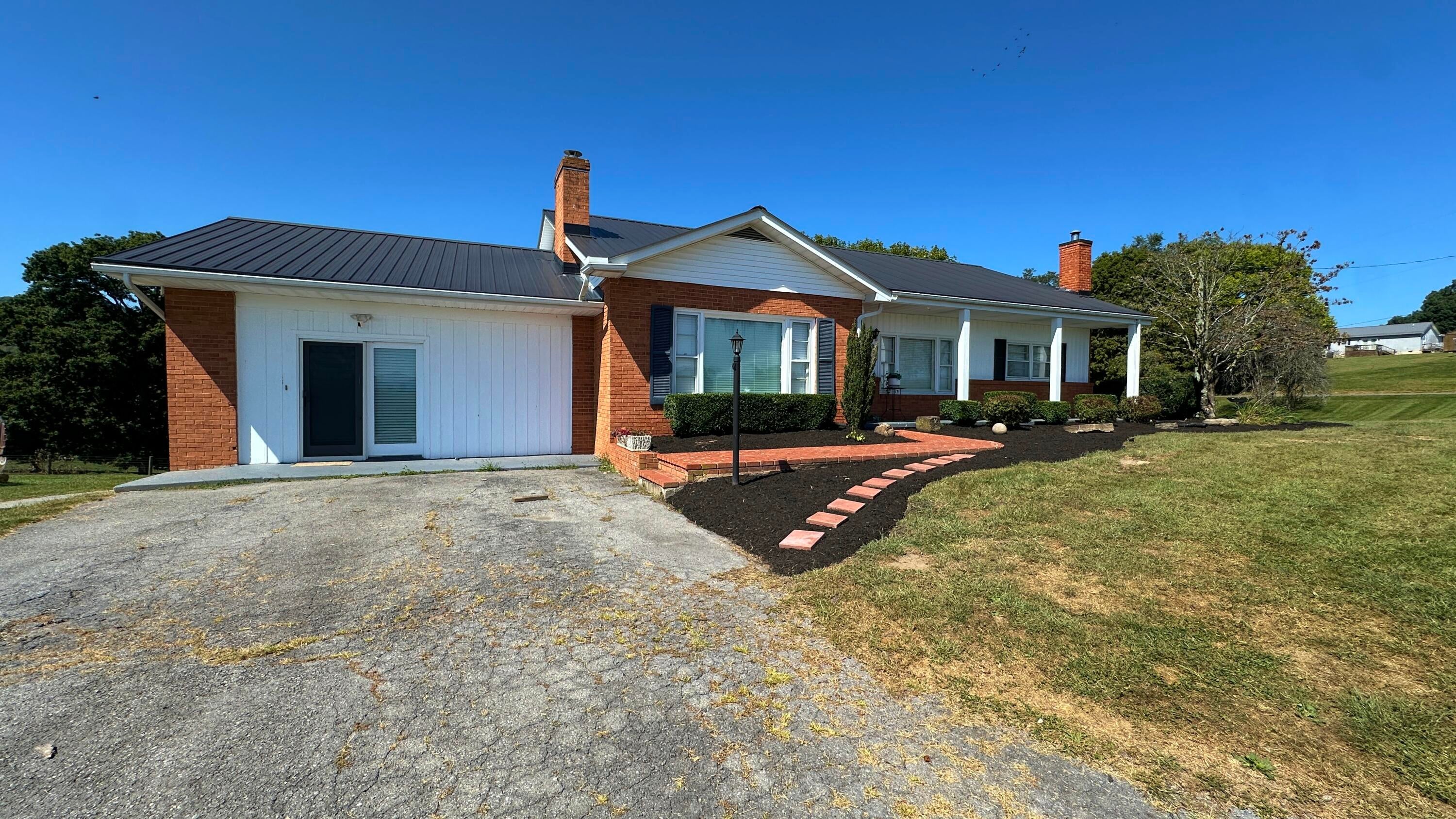 4061 Fairview Road Lewisburg, WV 24901 - Photo 11 of 93 Gallery Image 11