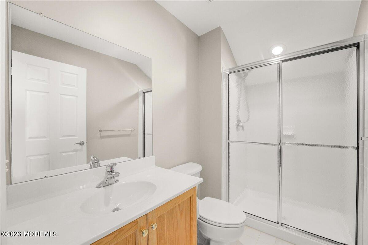 29 Chad Lane Howell, NJ 07731 - Photo 35 of 49 34-Loft Bathroom