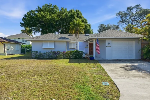 $850,000 | 2500 10th Street North, Naples, FL 34103