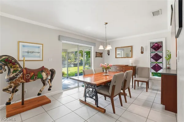 $850,000 | 2500 10th Street North, Naples, FL 34103