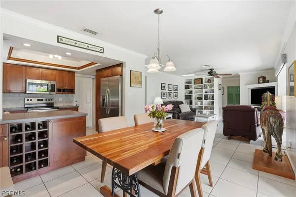 $850,000 | 2500 10th Street North, Naples, FL 34103