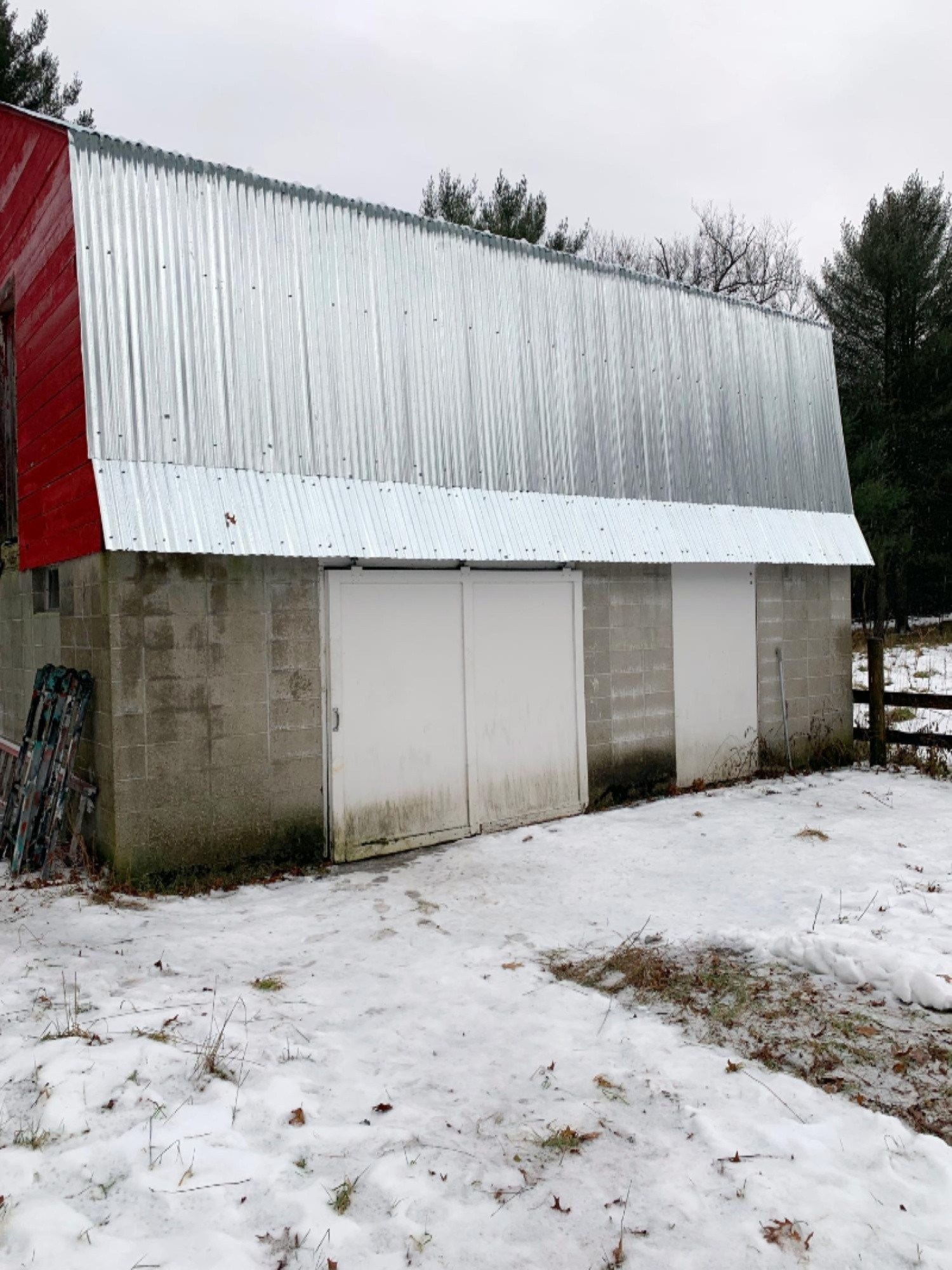 4165 Skeels Road Holton, MI 49425 - Photo 13 of 17 Barn