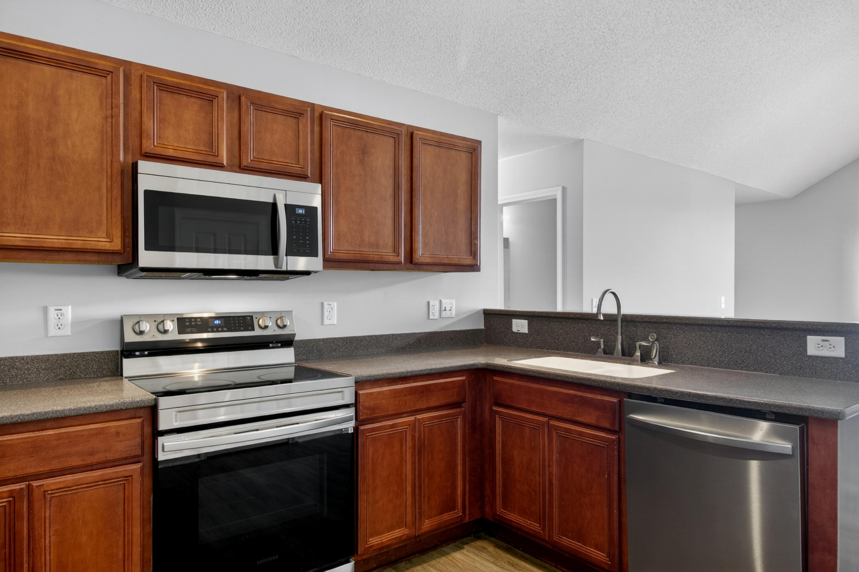 1238 River Rock Road Hanahan, SC 29410 - Photo 18 of 36 18_18