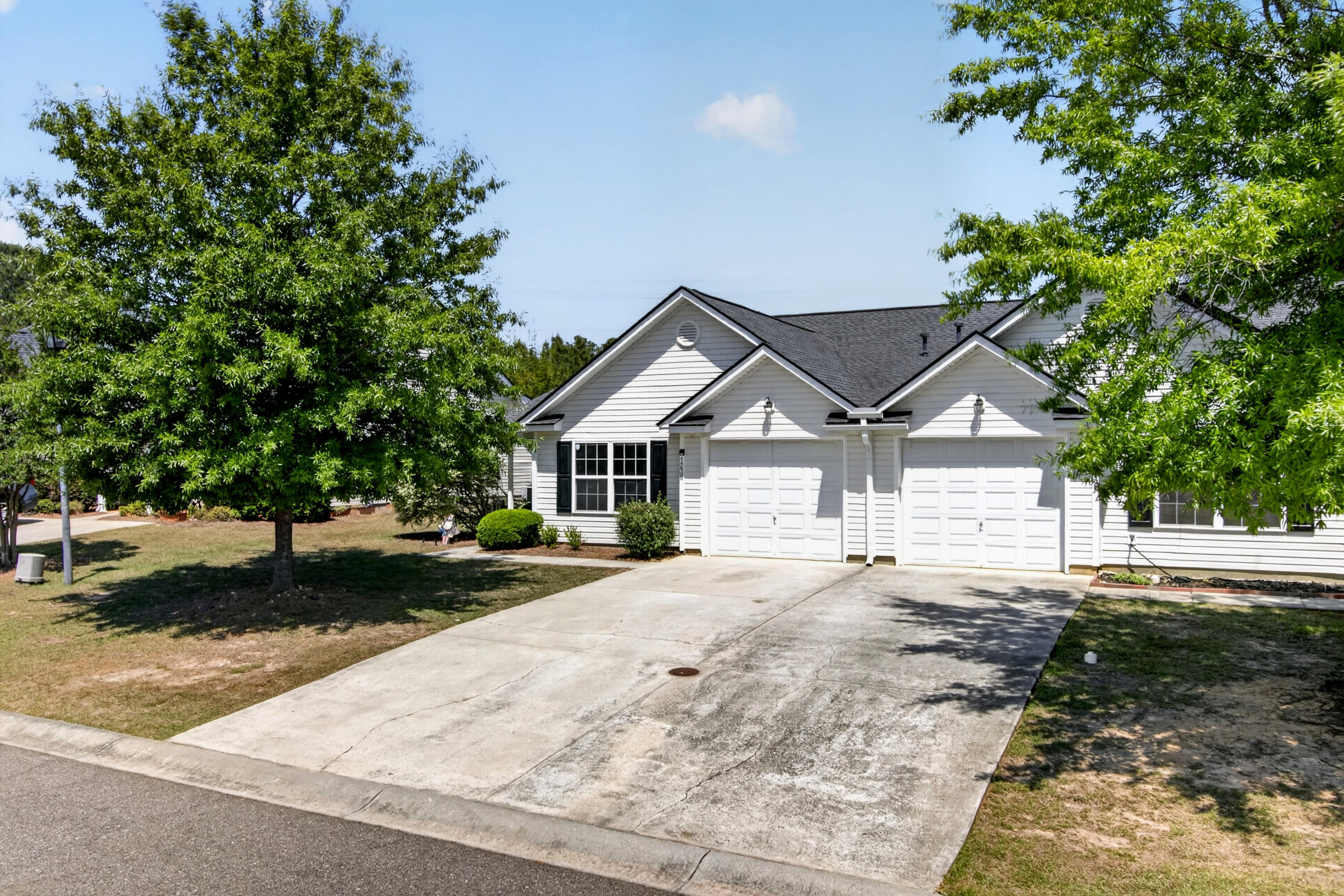 1238 River Rock Road Hanahan, SC 29410 - Photo 2 of 36 02_2