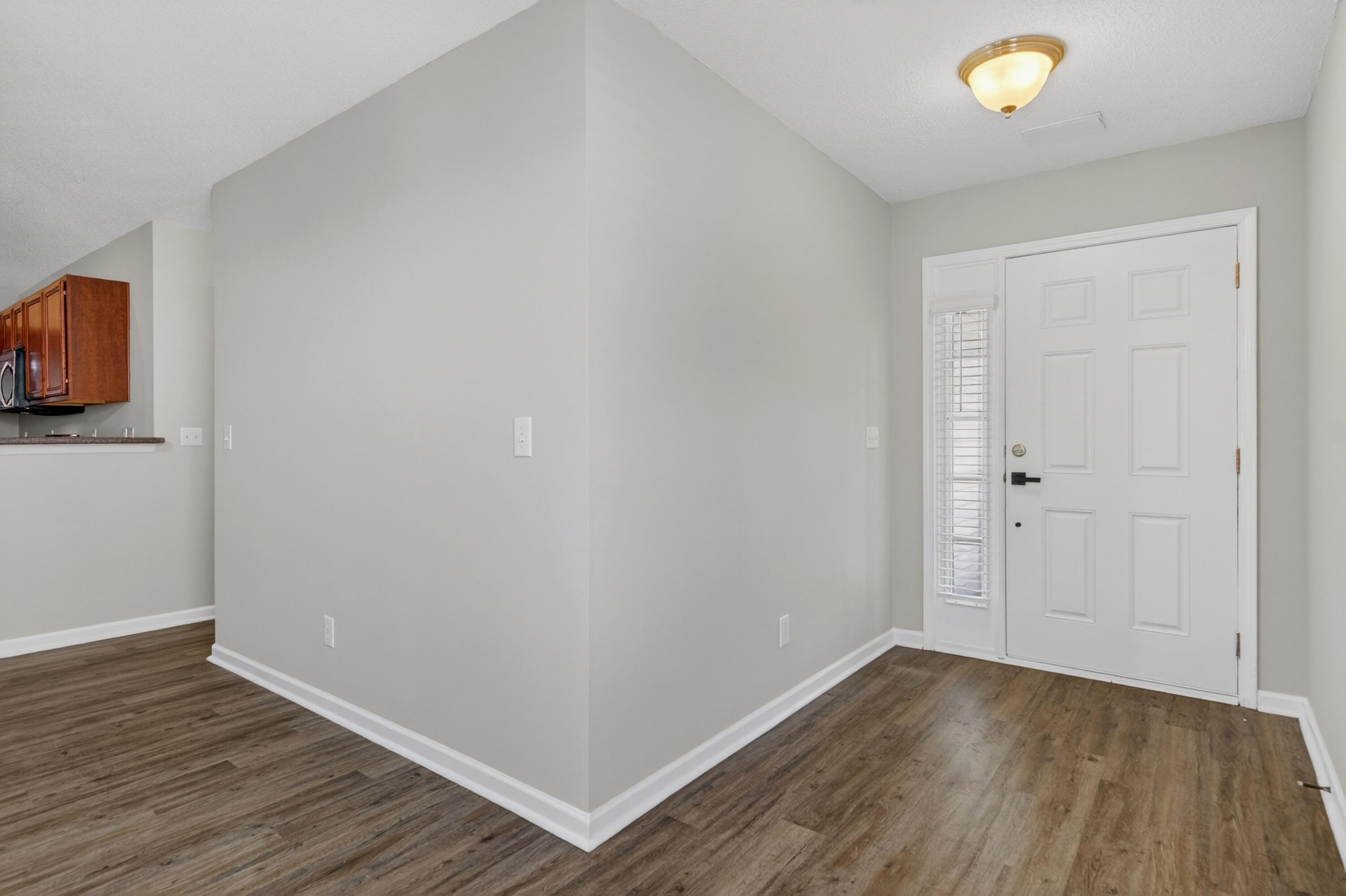 1238 River Rock Road Hanahan, SC 29410 - Photo 8 of 36 08_8