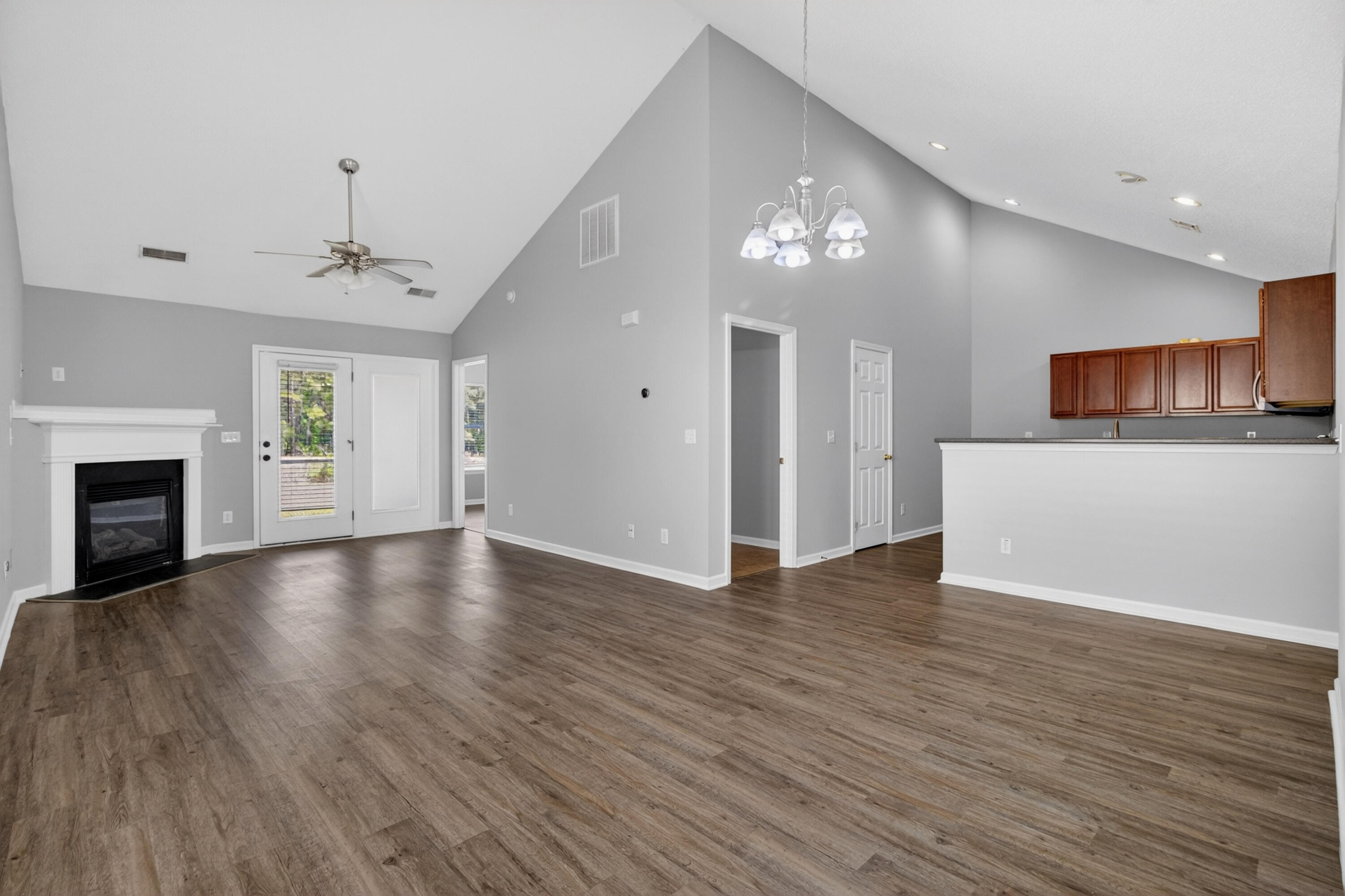 1238 River Rock Road Hanahan, SC 29410 - Photo 9 of 36 09_9