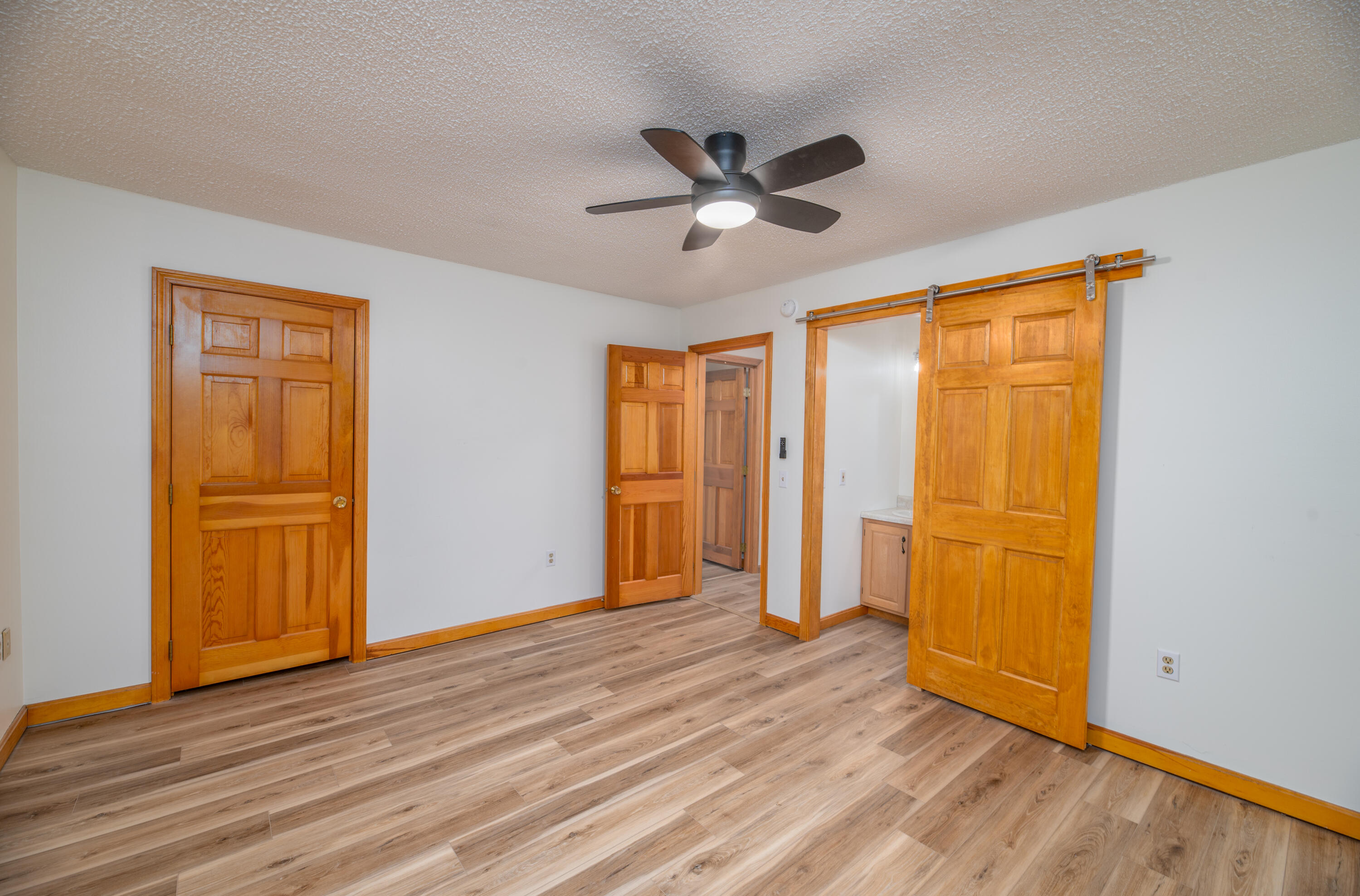 307 Lyons Road Sidney, ME 04330 - Photo 20 of 37 Interior3