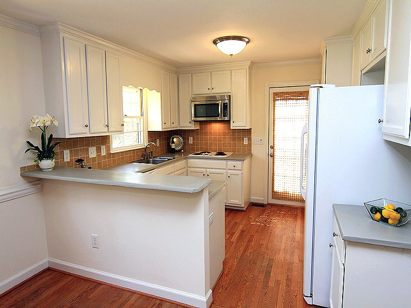 1210 Canterbury Road Raleigh, NC 27608 - Photo 9 of 23 Kitchen