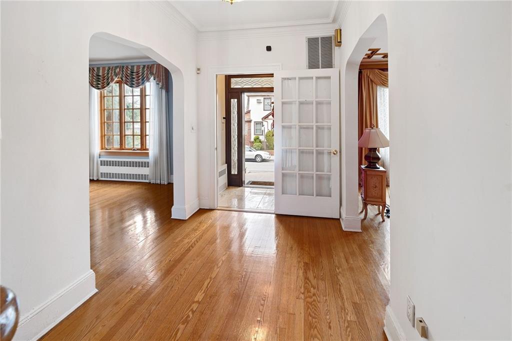 8101 Colonial Road Brooklyn, NY 11209 - Photo 6 of 27 Gallery Image 6