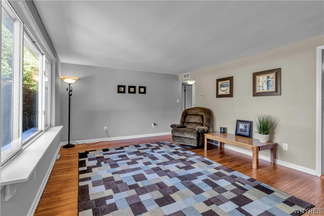 4367 Barton Road Clarence, NY 14031 - Photo 17 of 39