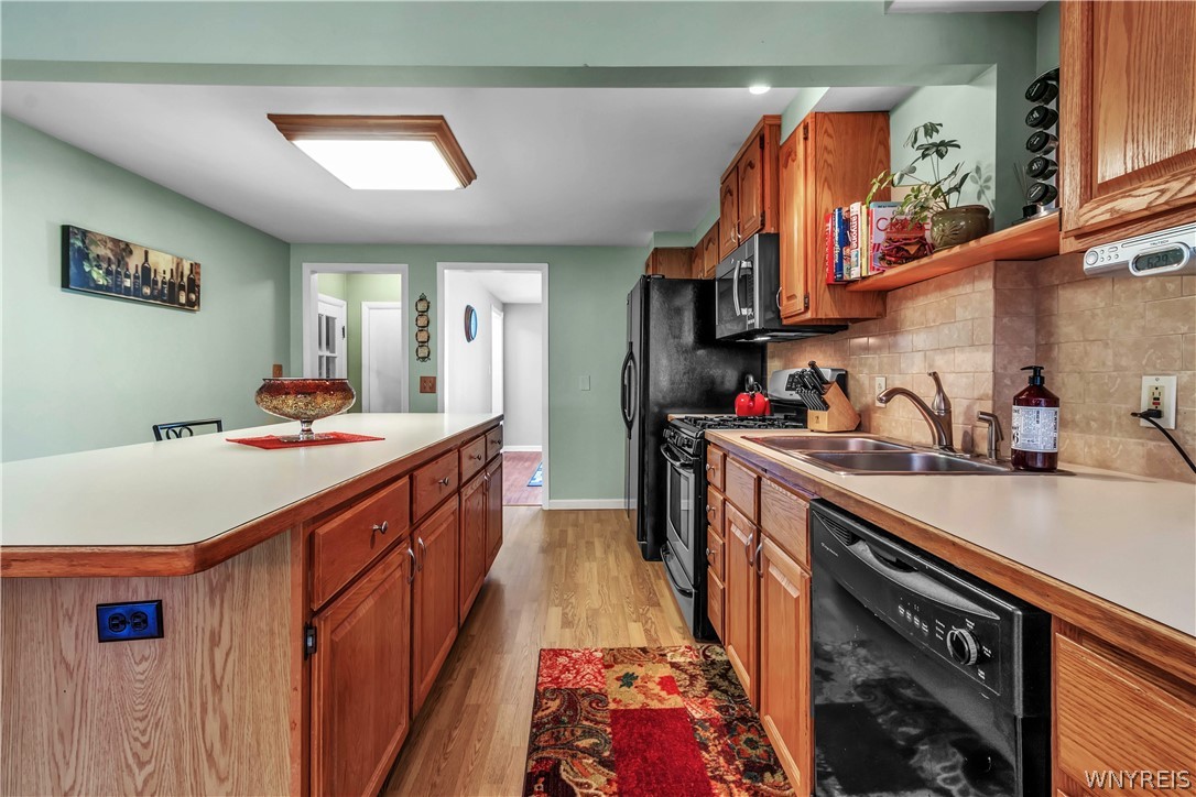 4367 Barton Road Clarence, NY 14031 - Photo 7 of 39