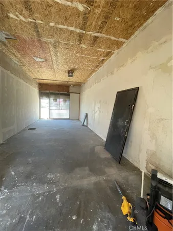 a view of livingroom and furniture