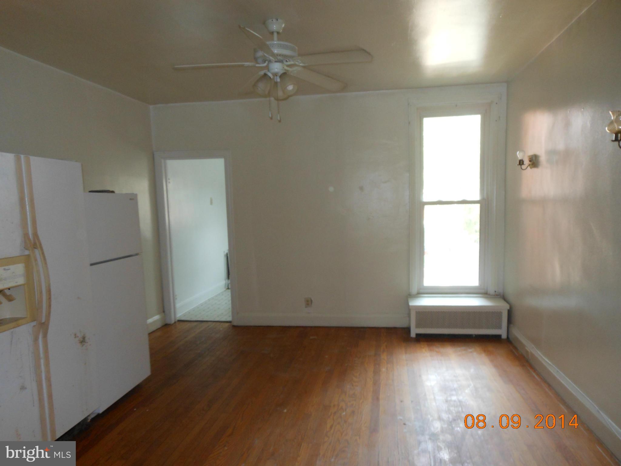 4006 Woodridge Road Baltimore, MD 21229 - Photo 3 of 7 Dining Room