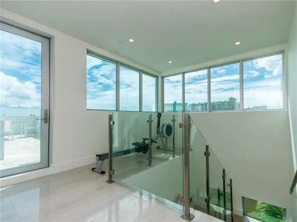 $9,995 | 240 Shore Court, Lauderdale-by-the-Sea, FL 33308