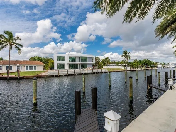 $9,995 | 240 Shore Court, Lauderdale-by-the-Sea, FL 33308