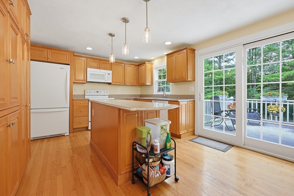 76 Gilbert Street Mansfield, MA 02048 - Photo 8 of 42