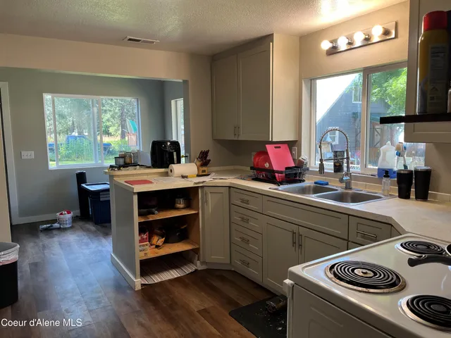 $345,000 | 109 Railroad Avenue, Wallace, ID 83873