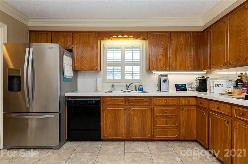 309 North Roxford Road Kings Mountain, NC 28086 - Photo 9 of 29 Gallery Image 9