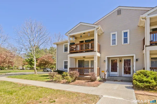 $239,900 | 201 Ashmead Cmns, Unit 201, Enfield, CT 06082