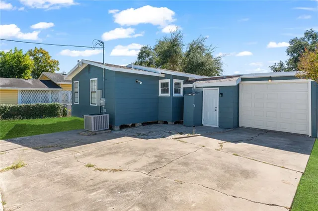 $227,700 | 3926 Pyle Drive, Corpus Christi, TX 78415