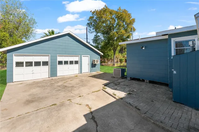 $227,700 | 3926 Pyle Drive, Corpus Christi, TX 78415