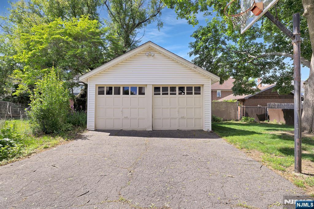 106 Maple Street Rutherford, NJ 07070 - Photo 42 of 50