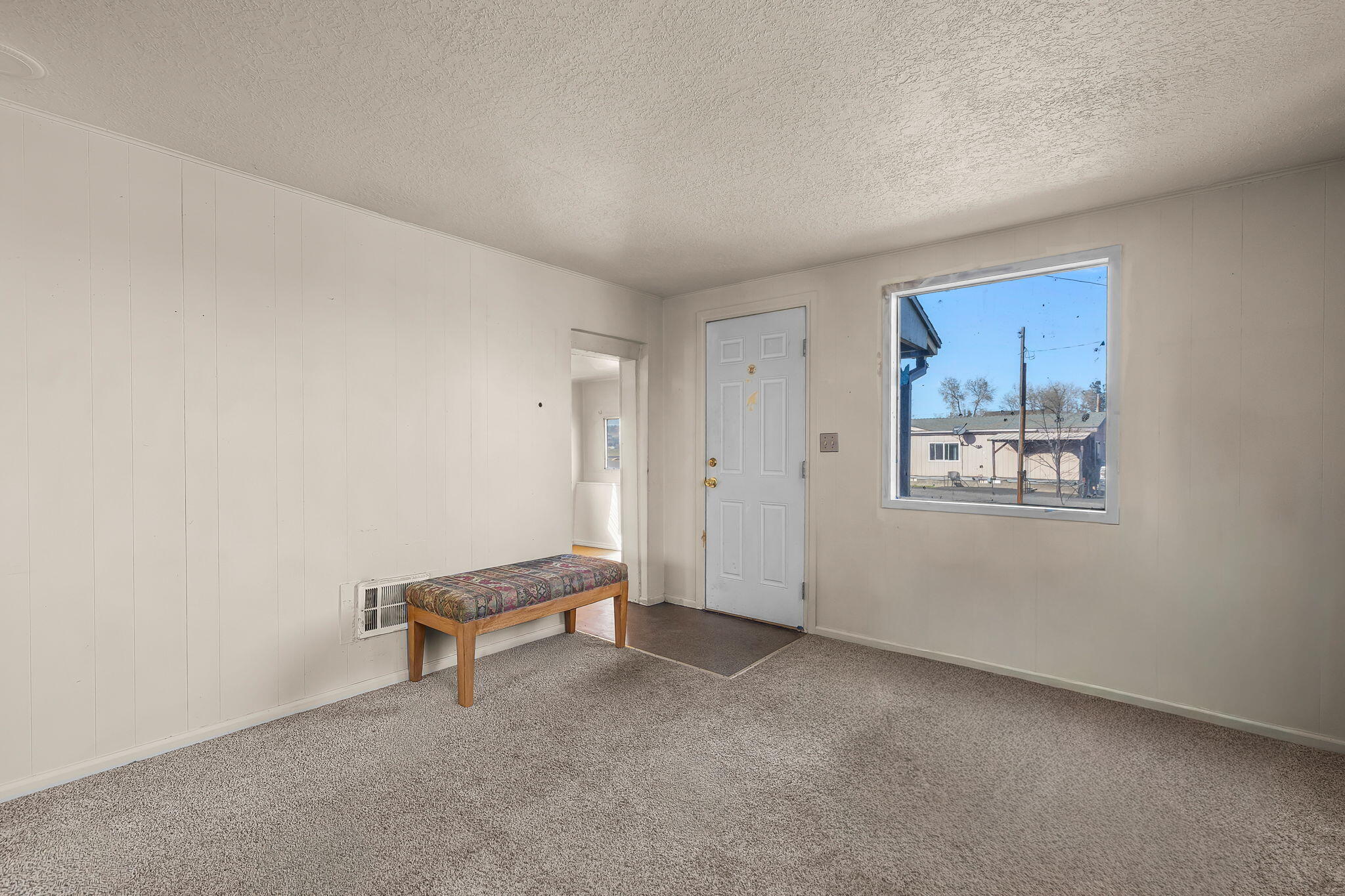 811 Southwest Madison Street Madras, OR 97741 - Photo 25 of 51