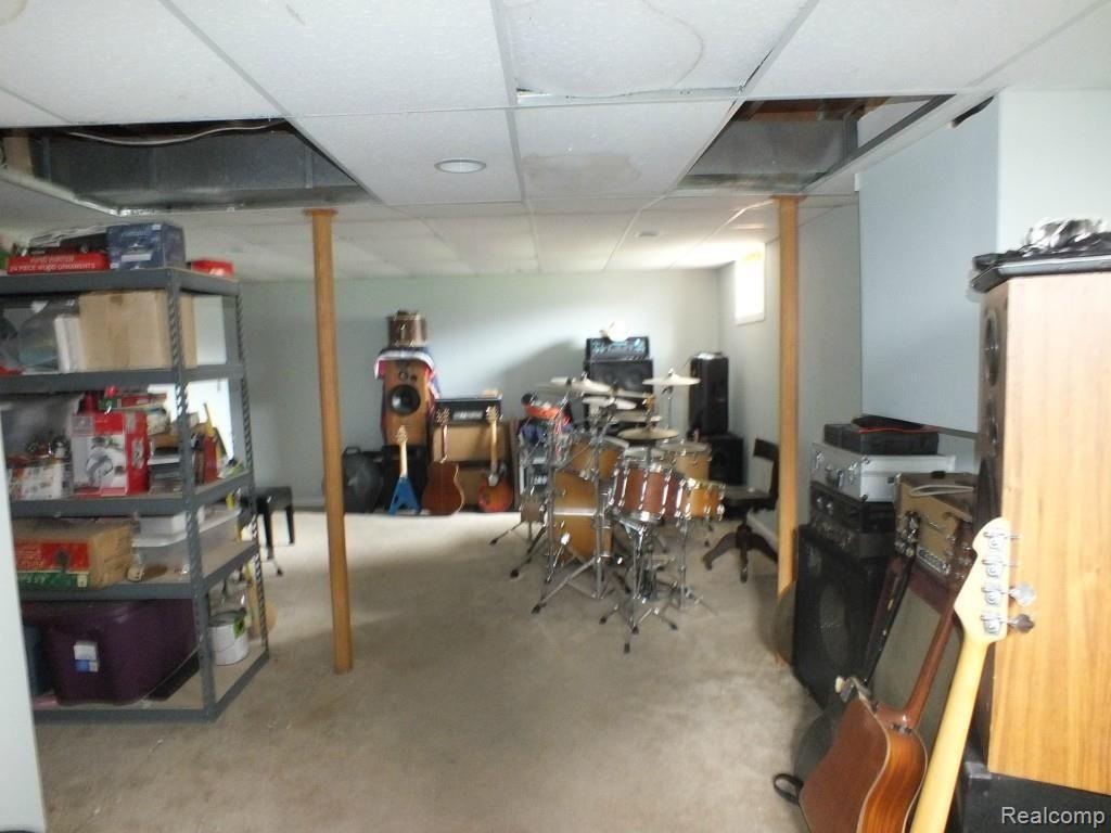 719 Chase Lake Road Howell, MI 48855 - Photo 16 of 16 DSCF2356.jpg