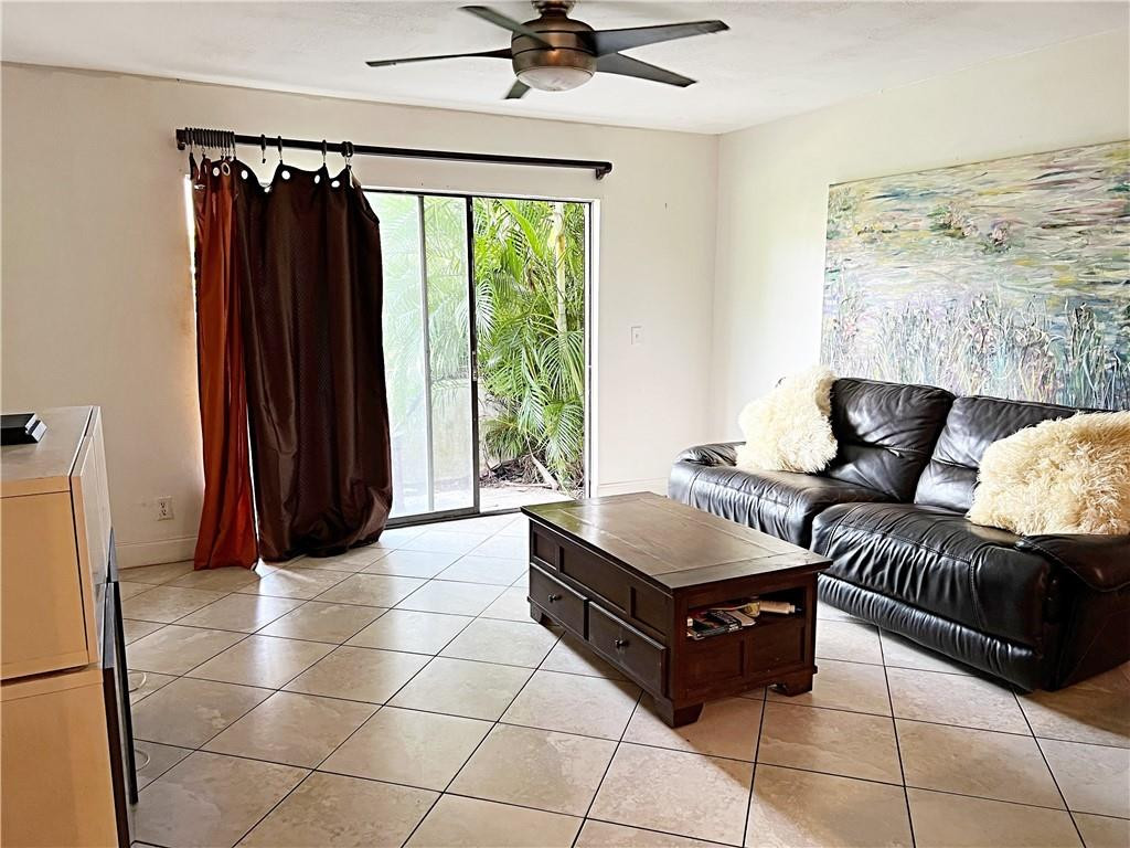 825 Northwest 13th Street, Unit 1080 Boca Raton, FL 33486 - Photo 2 of 9 Photo 2