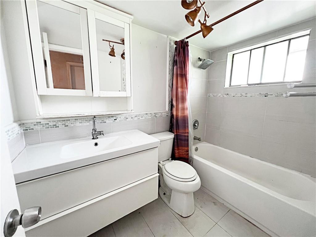 825 Northwest 13th Street, Unit 1080 Boca Raton, FL 33486 - Photo 4 of 9 Photo 4