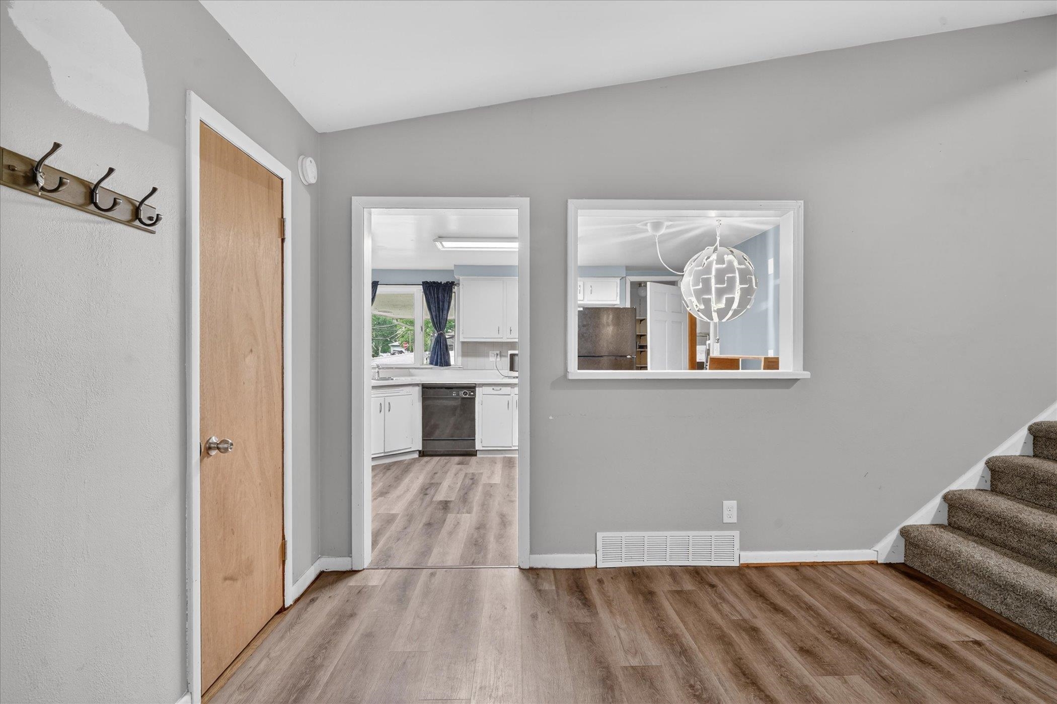 628 High Terrace DeKalb, IL 60115 - Photo 5 of 22