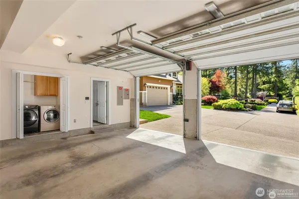 $3,950 | 17730 164th Avenue Northeast, Woodinville, WA 98072
