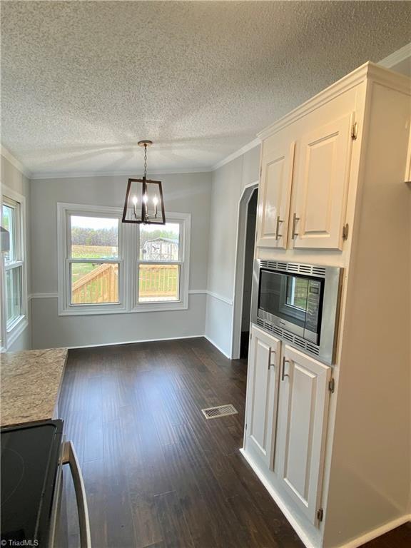 353 Albert Road Stokesdale, NC 27357 - Photo 8 of 19 Gallery Image 8