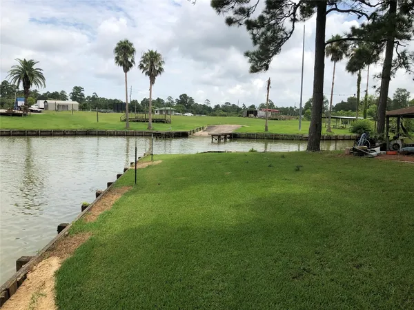 $799,000 | 103 Page Lane, Houston, TX 77336